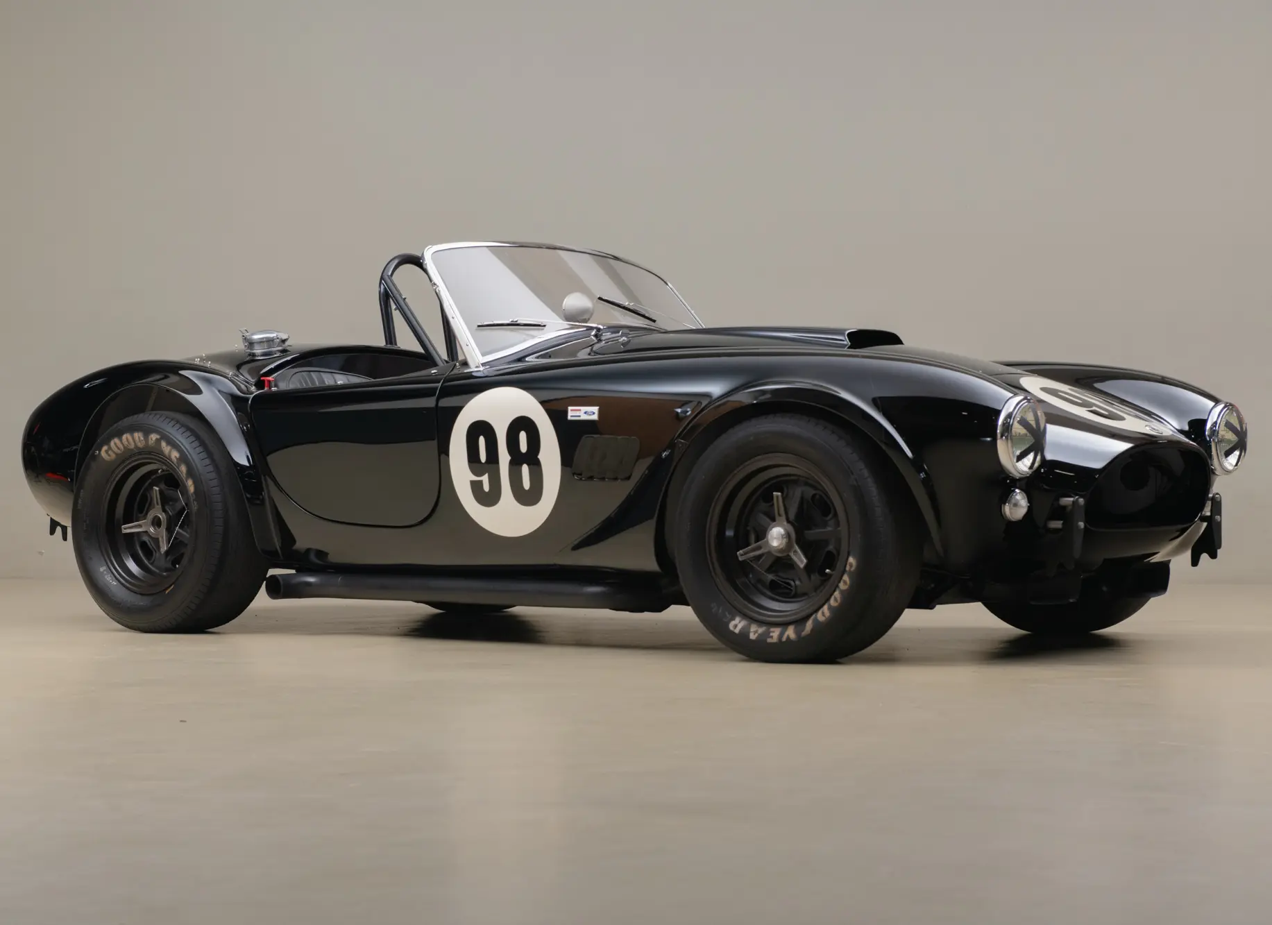 1963 Shelby Cobra 289 front right view