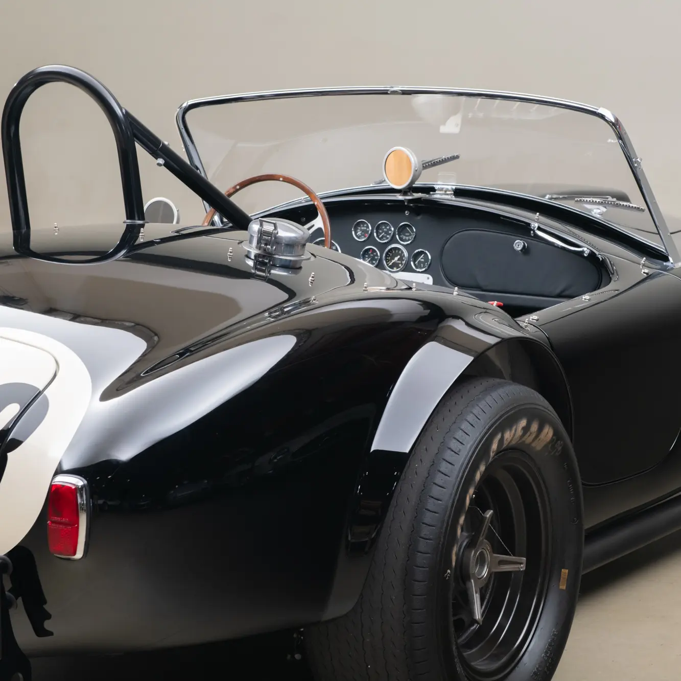 1963 Shelby Cobra 289 right rear view