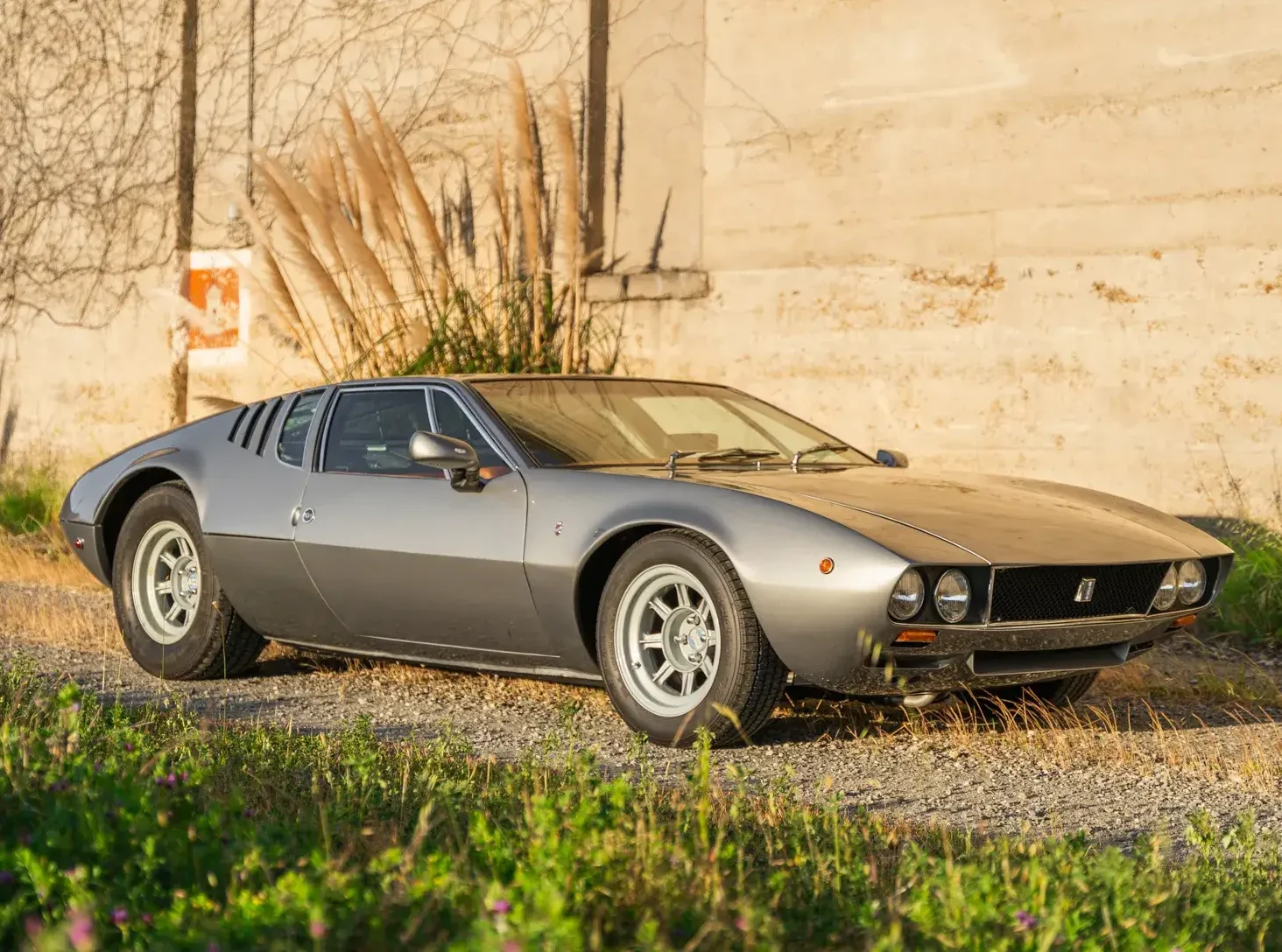 1969 DeTomaso Mangusta Front Right View