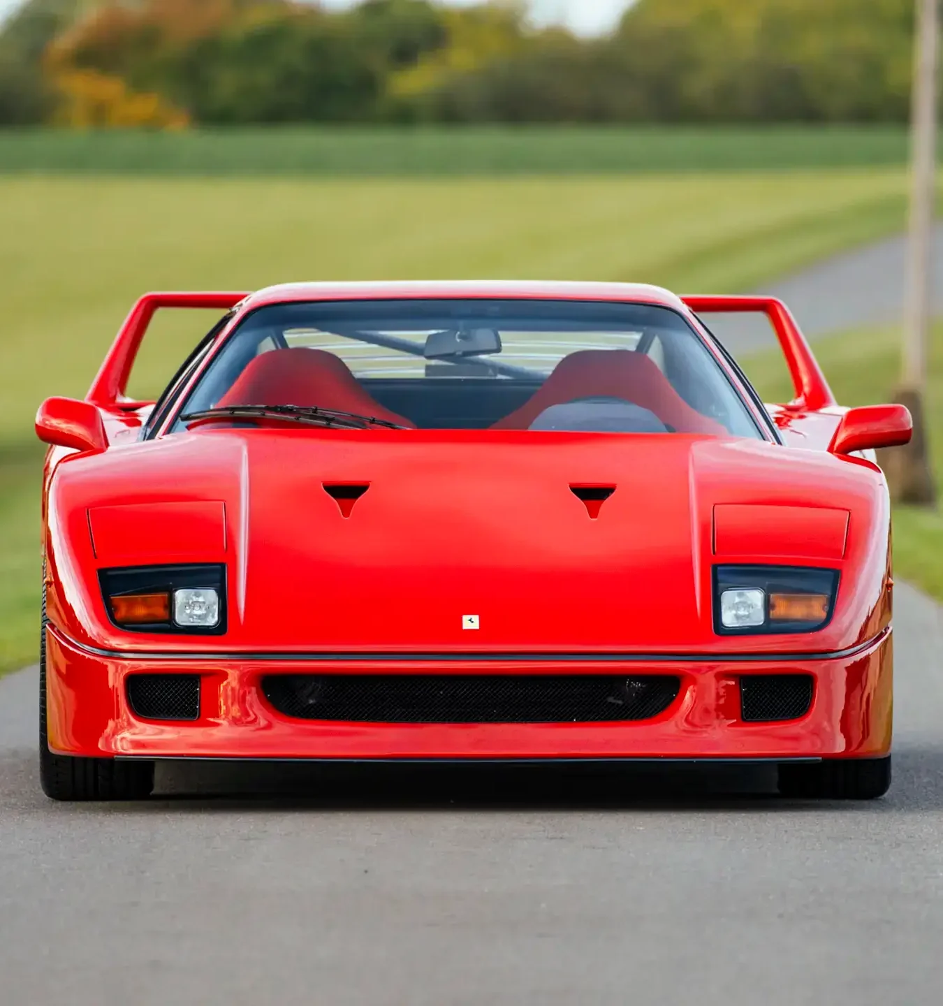 1991 Ferrari F40 Front View