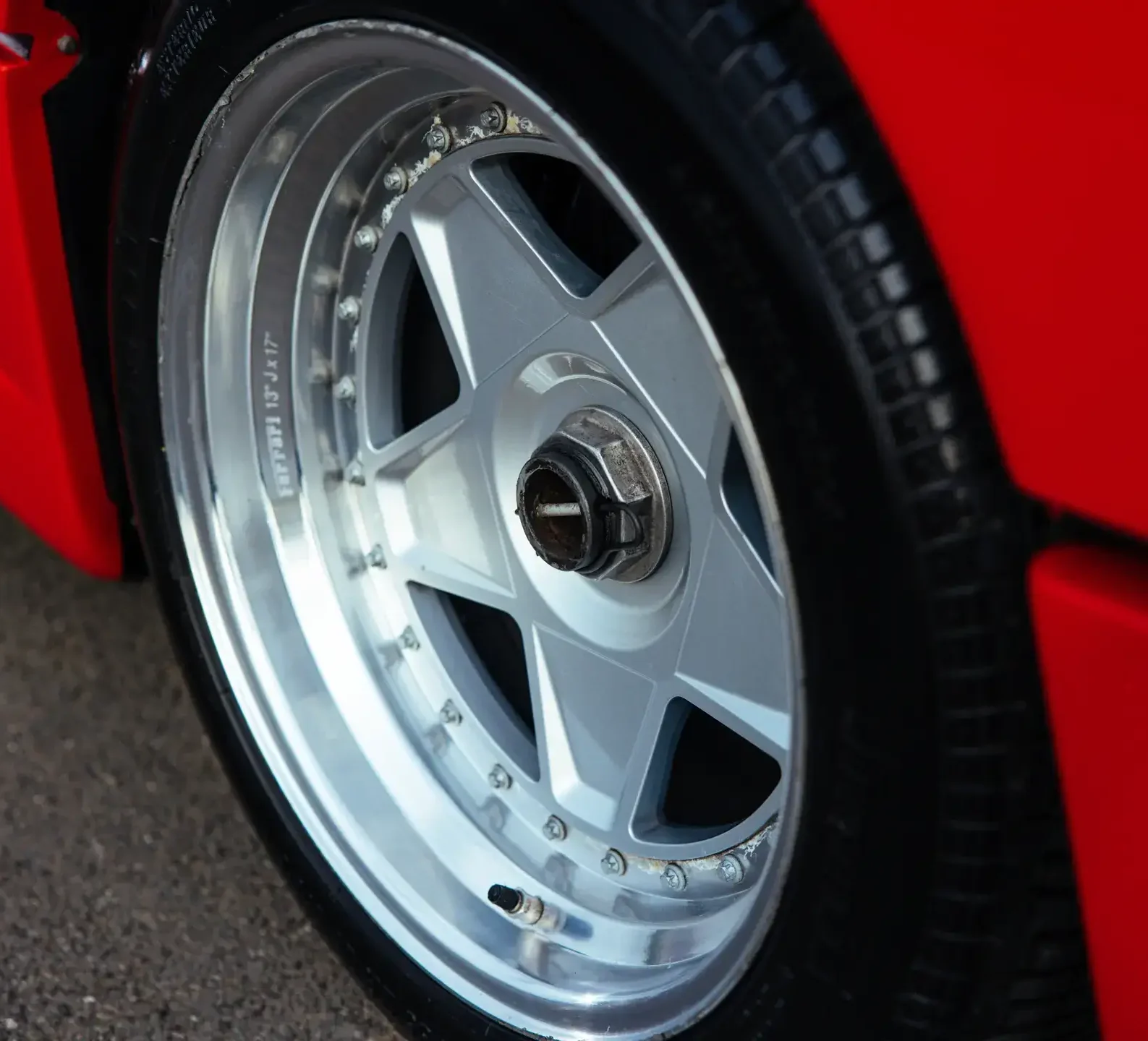 1991 Ferrari F40 Wheel