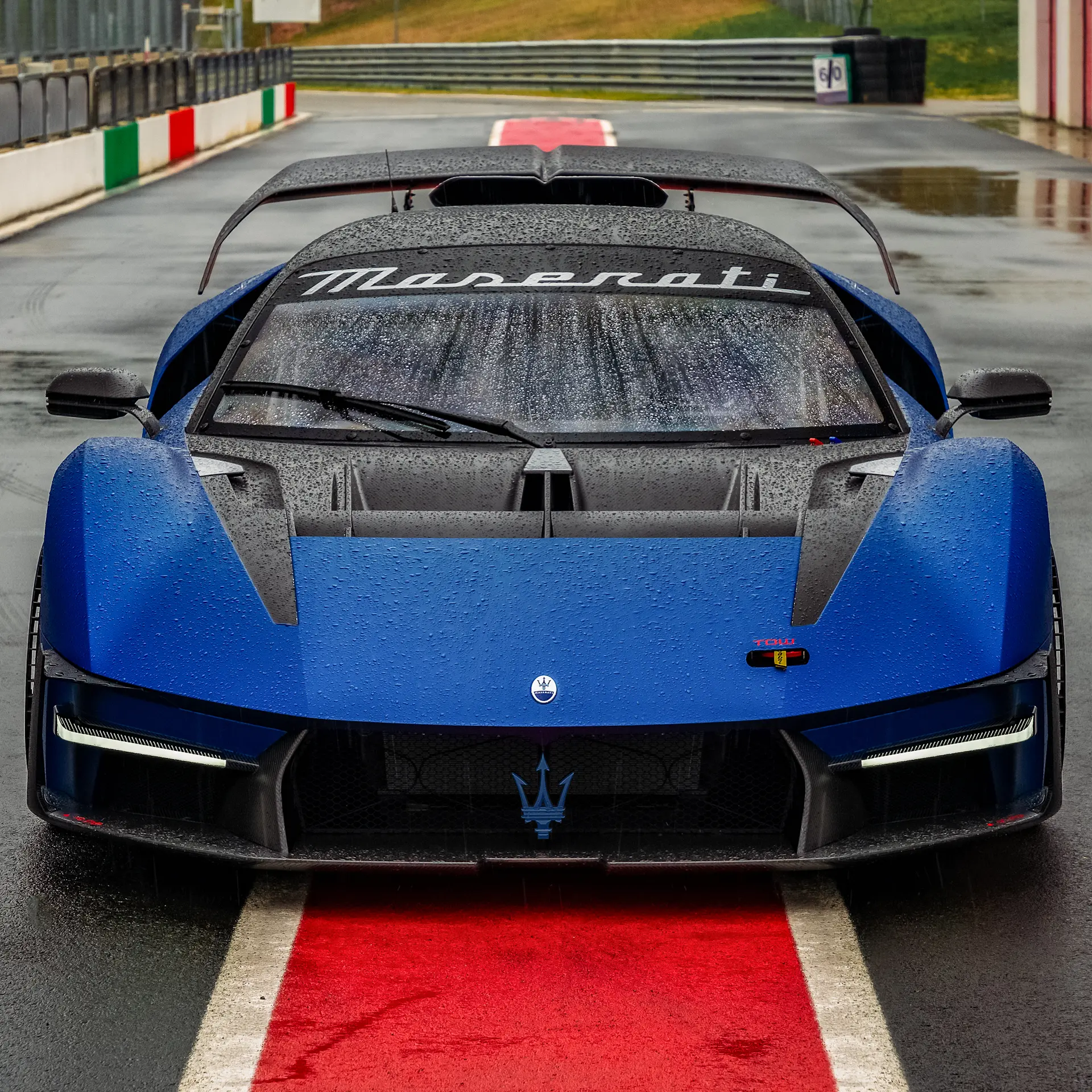 Maserati MCXtrema (track exclusive)