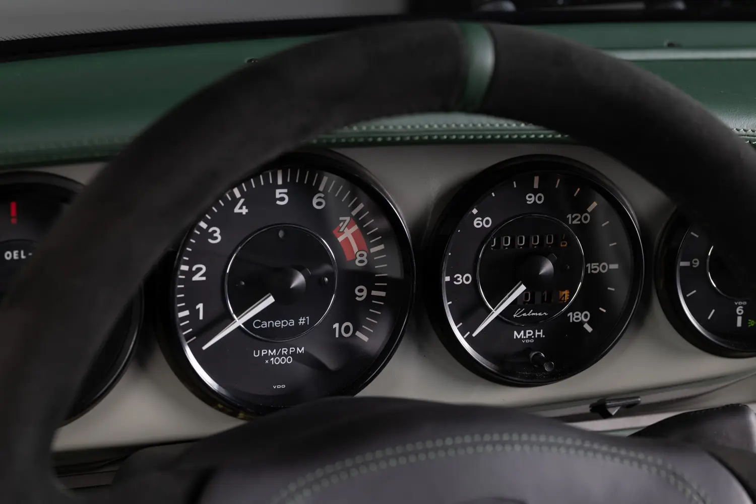 Dashboard of the Kalmar Porsche 911 7-97 C1