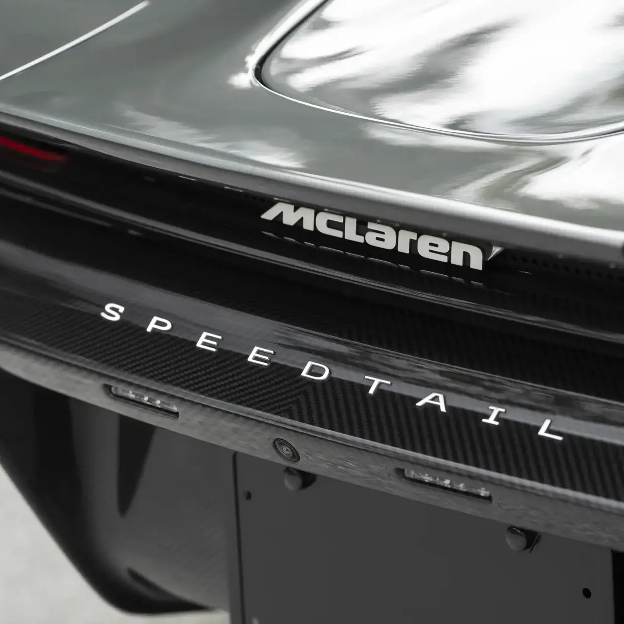 McLaren Speedtail Badge