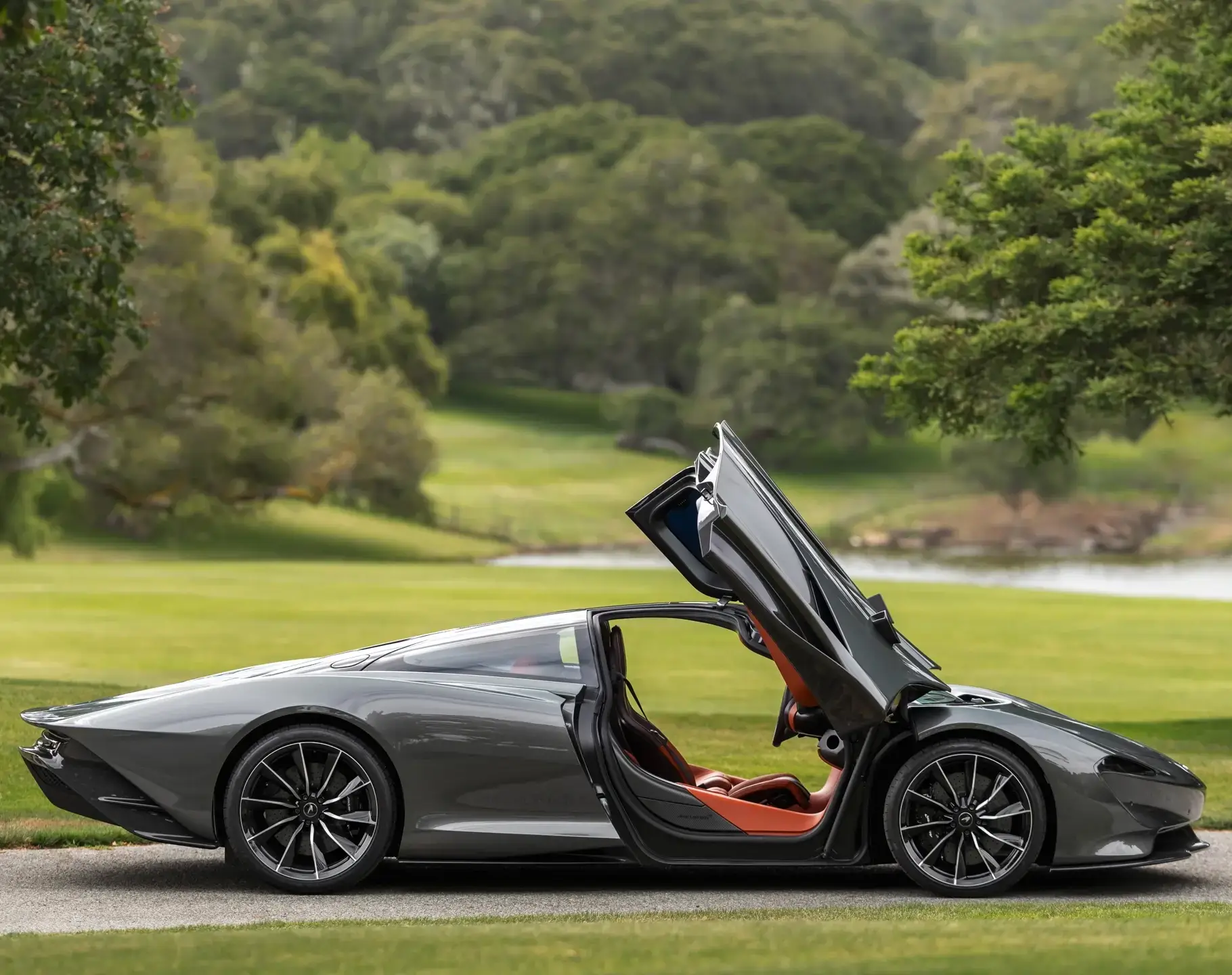 McLaren Speedtail side profile with open doors